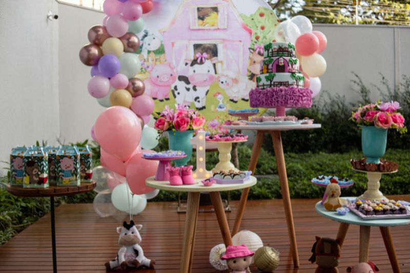 Birthday party themes by Iroshi creations - Rajagiriya, Colombo. Party decoration and Flower Bouquet design in Rajagiriya, Kotte, Battaramulla, Nawala, Nugegoda, Borella, Colombo